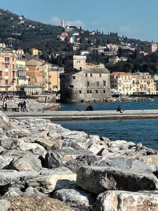Appartamento Con Stupenda Vista Mare Zona Bristol Rapallo Exterior foto